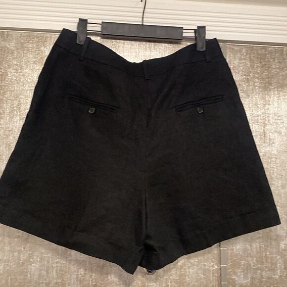 Michael Kors Collection 100% linen shorts, size 8 - Picture 6 of 9